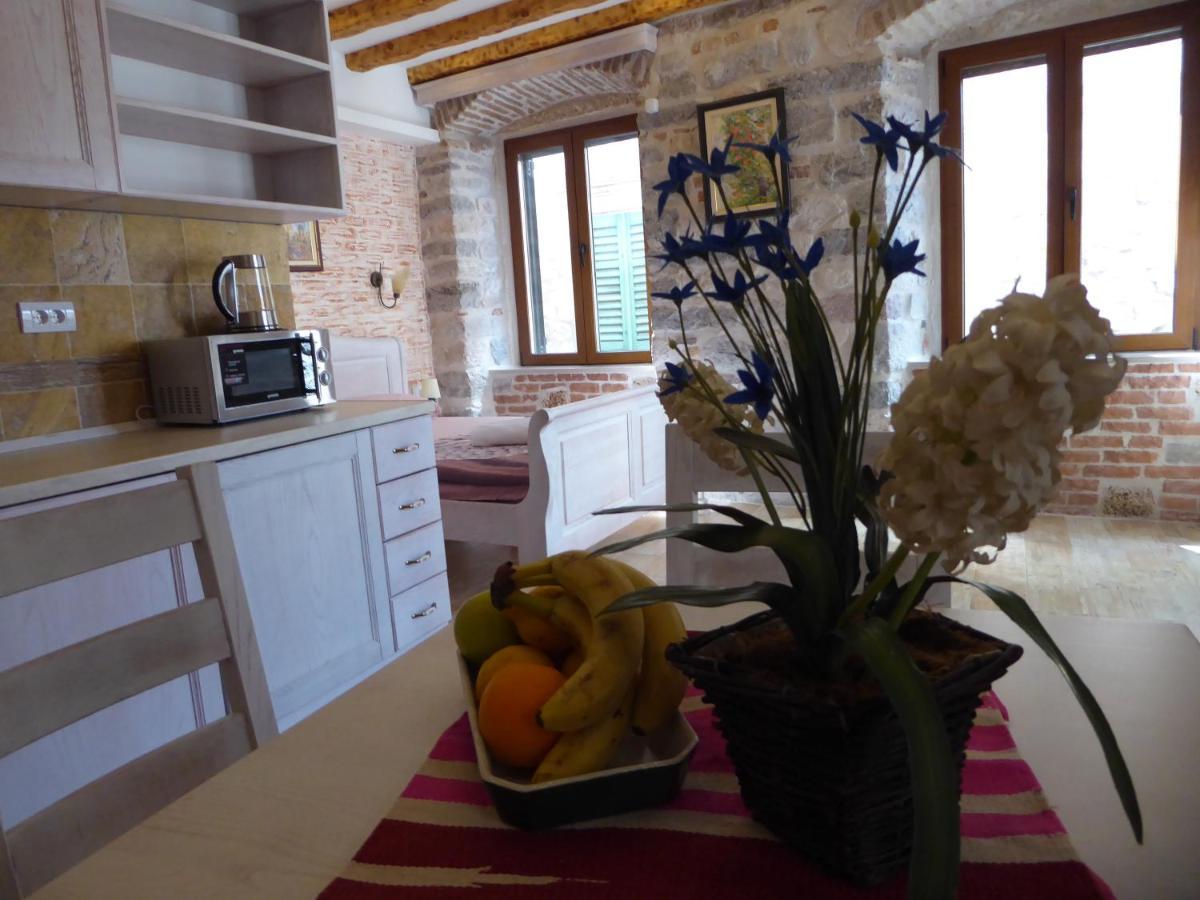 Apartments Dukic Котор Екстериор снимка