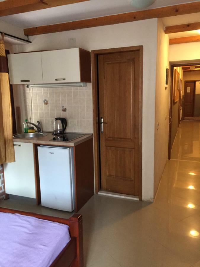 Apartments Dukic Котор Екстериор снимка